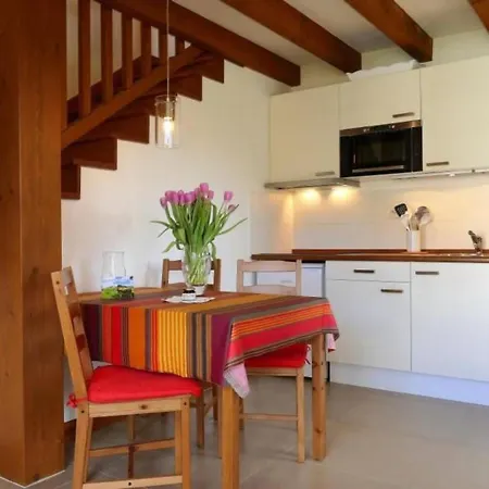 Mondarrain By Interhome Lejlighed Louhossoa