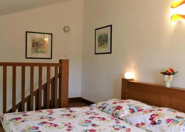 Mondarrain By Interhome Lejlighed Louhossoa